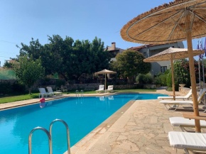 Elianthos Villas