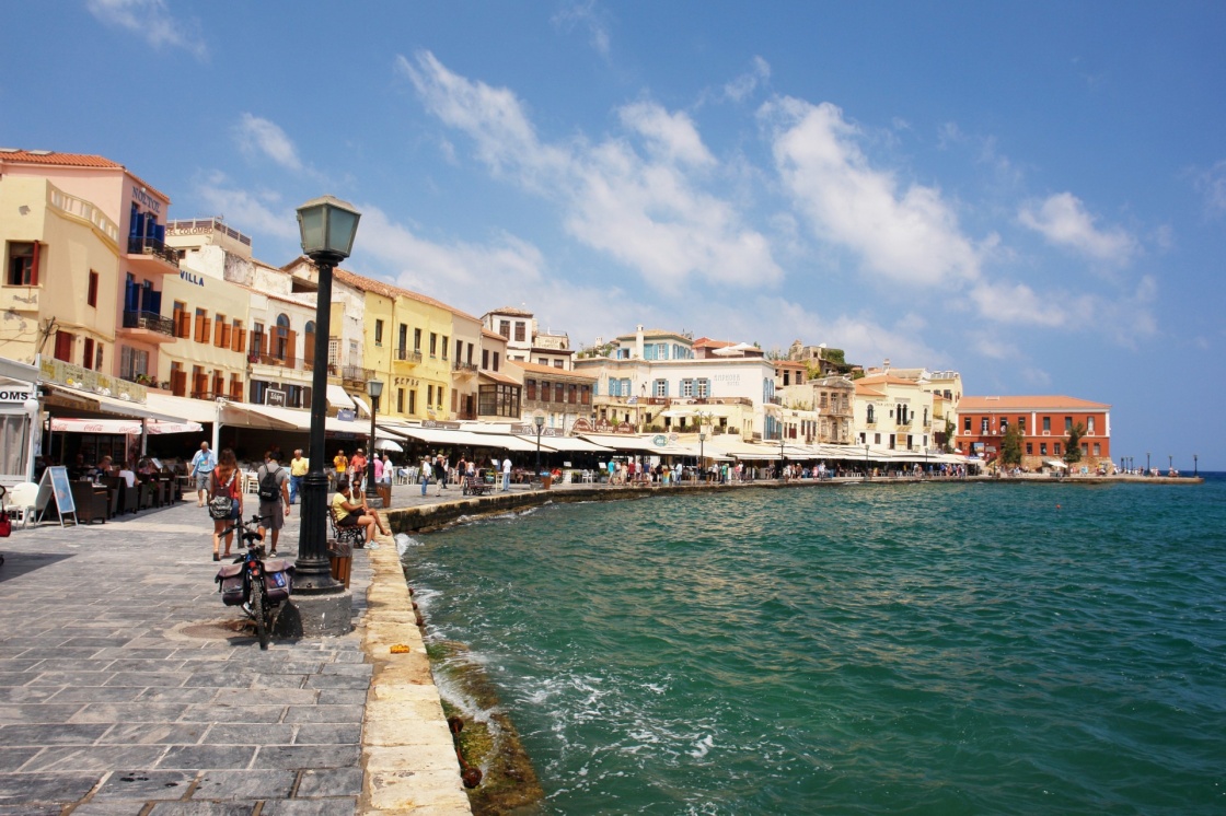 'View of the old port of Chania, Crete' - Hania